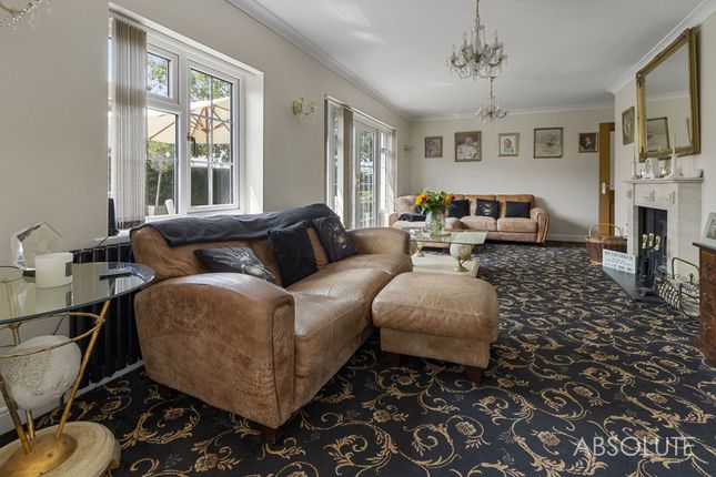 Villa Lisboa Furzehill Road, Torquay photo 4