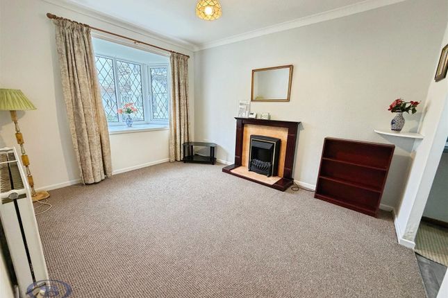 10, Castle Ridge, Newcastle-Under-Lyme photo 4