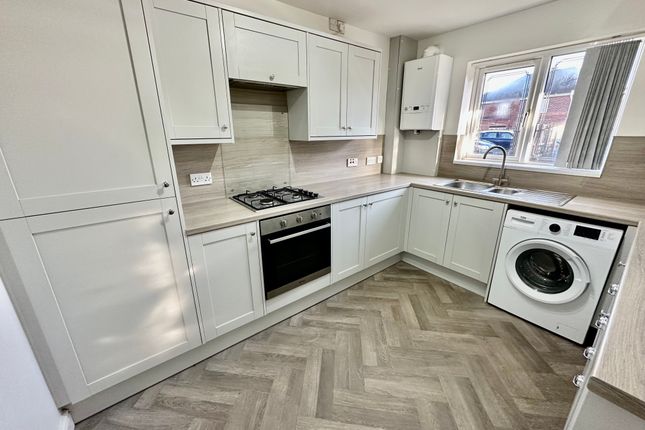 15, Sunnymede View, Doncaster photo 5