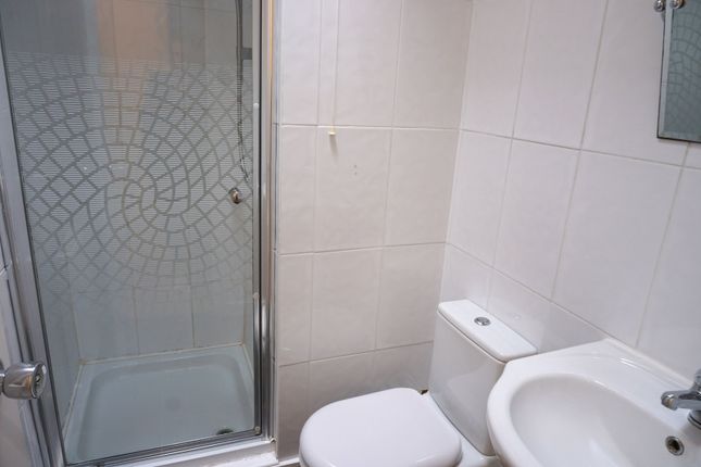 22, Fairhaven Court, Swansea photo 4