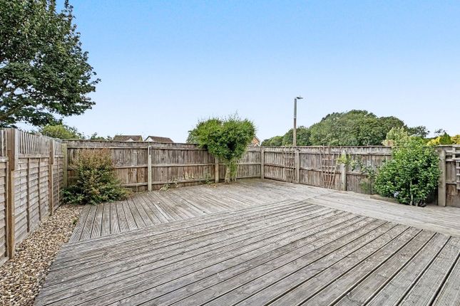 2, Thatchers Walk, Stowmarket photo 4