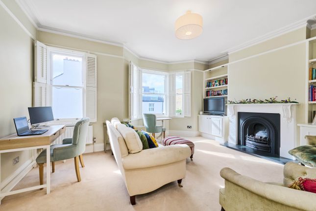 Thumbnail Flat for sale in Dulka Road, London