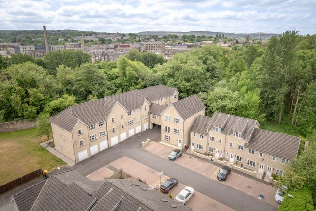 Thumbnail Flat for sale in Clifton Square, Burnley