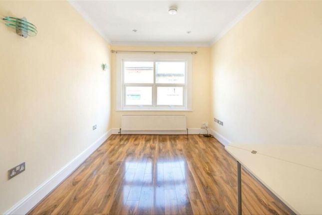 2B, Enfield Road, Brentford photo 2