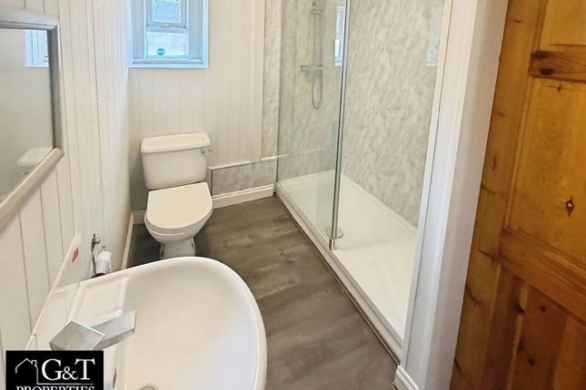 95 Tiled House Lane, Brierley Hill photo 5