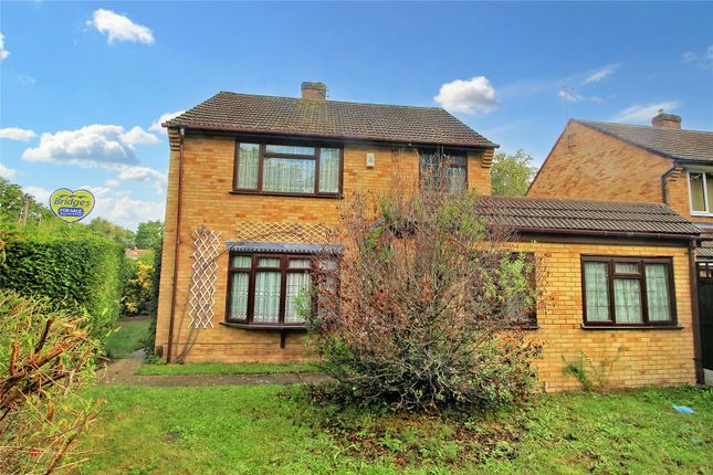 Link-detached house for sale in Frere Avenue, Fleet, Hampshire