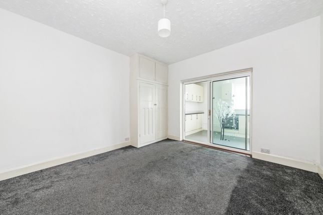 51, Montcalm Road, London photo 4
