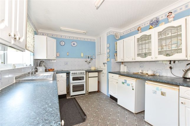 3-bed other on Copse Lane, Freshwater, £220,000