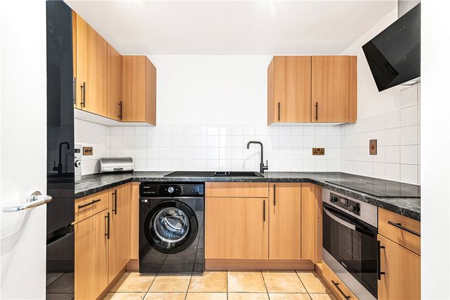 4, Clear Water Place, Oxfordshire photo 3