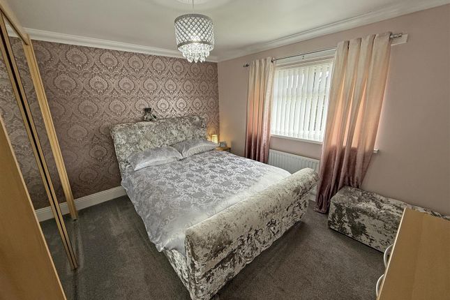 Bedroom 1.Jpg