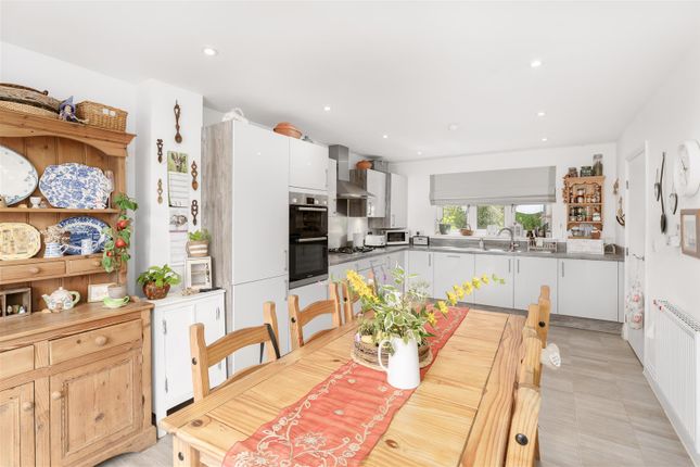 40, Cotefield Drive, Bodicote photo 4