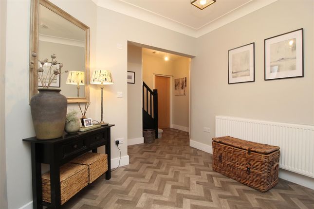8, Otley Old Road, Leeds photo 2