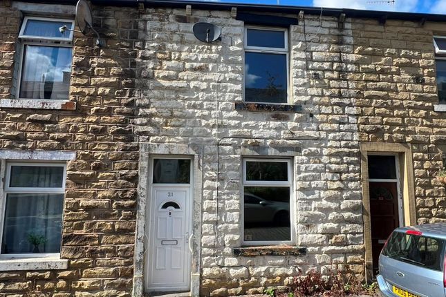 2-bed house on 21 Atkinson Street, Colne, £30,000