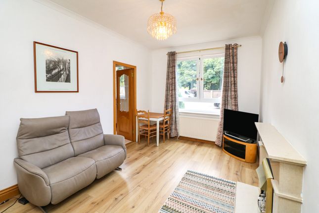 Flat 5, Brightons photo 2