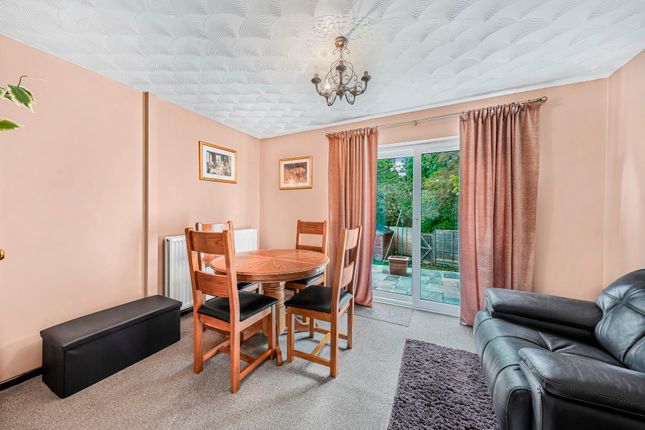117 Abbotsweld, Harlow photo 4