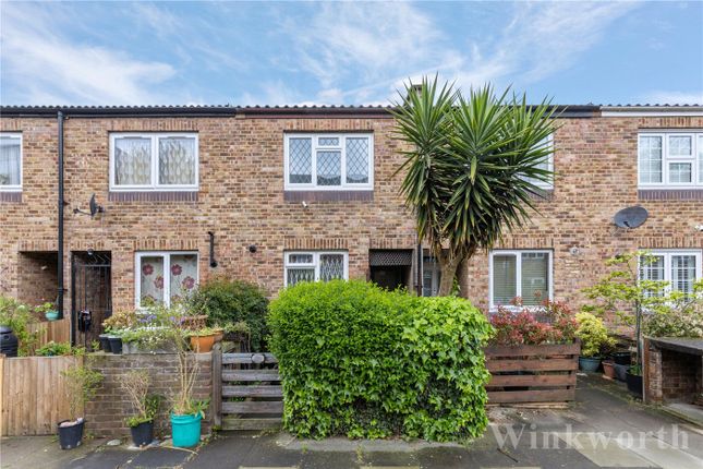 Thumbnail Terraced house for sale in Romney Close, London