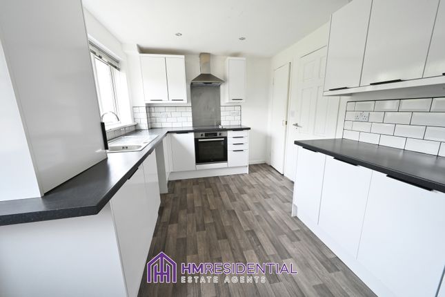 131 Southway, West Denton, Newcastle upon Tyne photo 3