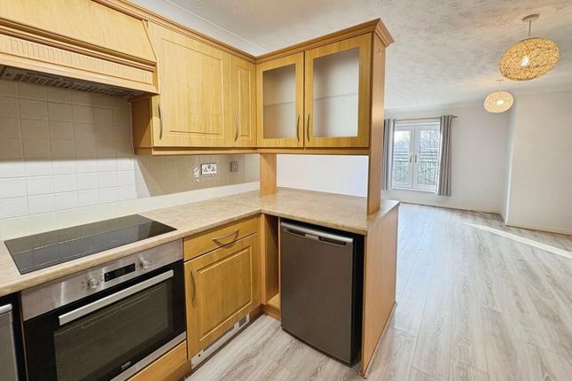 36 Lombard Avenue, Enfield photo 2