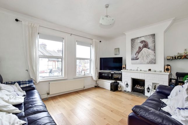 157a Leavesden Road, Watford photo 5