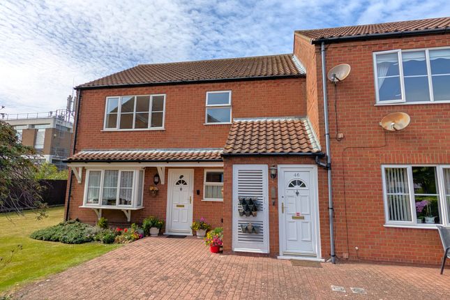 2-bed flat on Sutton Court, Skegness, £89,950