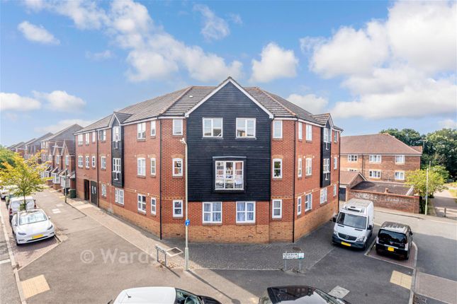 8, Riverbank Way, Ashford photo 2