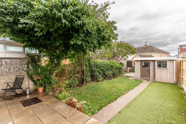14 Queensholm Crescent, Bristol photo 4