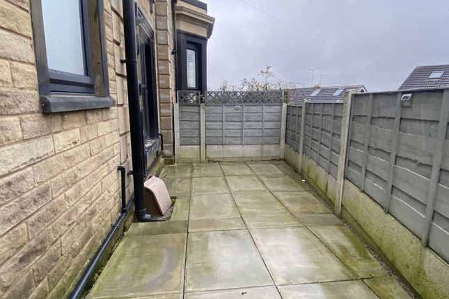 Town house for sale in Woodend Mews, Atherton Street, Springhead, Oldham