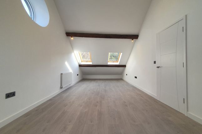 Gurdev Chapel, Turquoise Apartment, Chapel Terrace, Telford photo 4