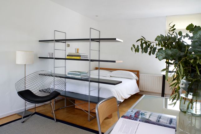 Flat 61, Longleat House, 18, Rampayne Street, London photo 4