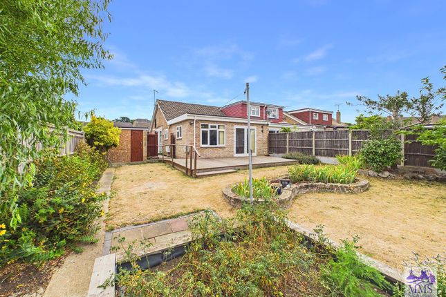 23, Ash Crescent, Rochester photo 4