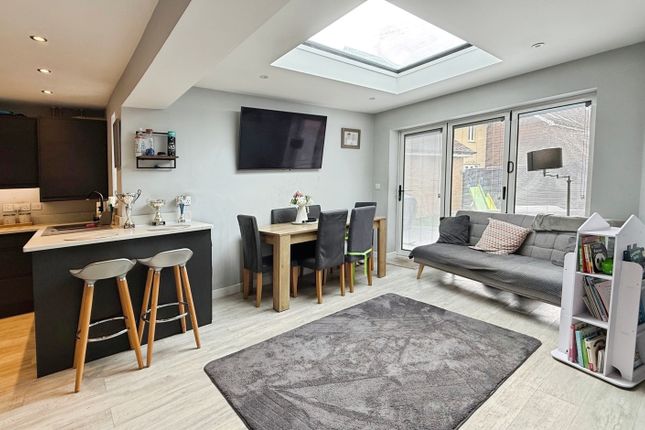 6, Garston Mead, Frome photo 4