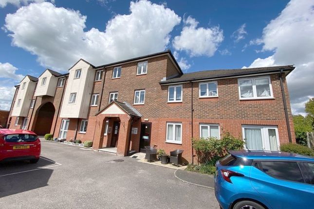 Thumbnail Flat for sale in Chatham Court, Station Road, Warminster