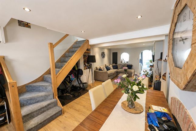 8, Mount Pleasant, Uckfield photo 3