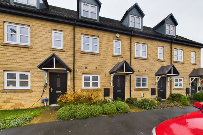 Thumbnail Town house for sale in Water Meadow Drive, Denholme, Bradford, West Yorkshire