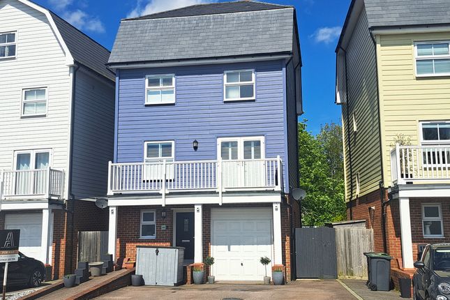 Thumbnail Detached house for sale in Carmelite Road, Aylesford