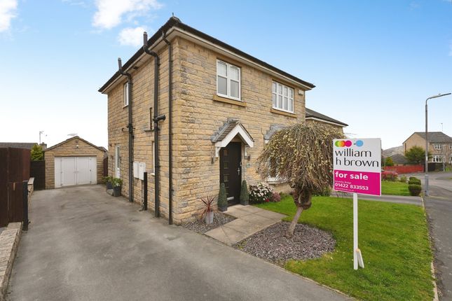 3-bed house on 31, Bracken Way, Elland, £325,000