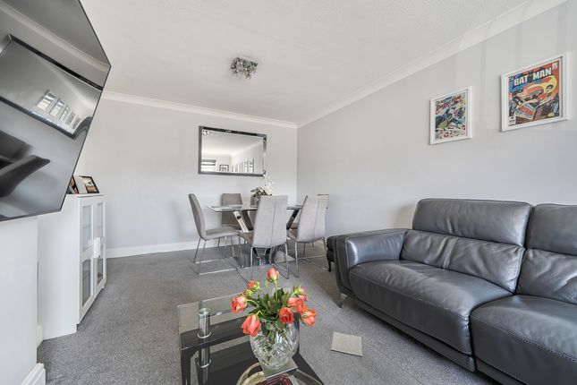 86b, Cotswold Avenue, Bushey photo 4
