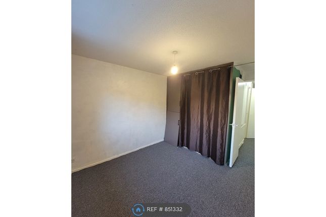 Plesman Way, Wallington photo 2