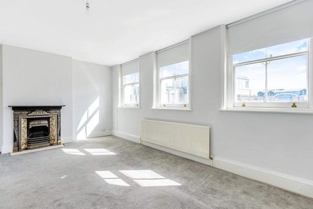 1 bed flat for sale in Kensington Gardens Square, London W2