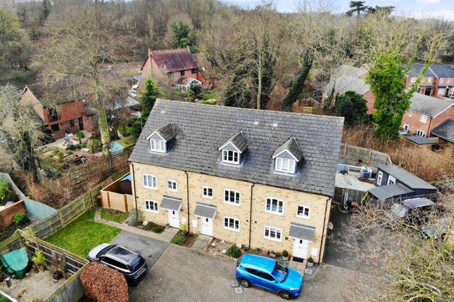 Town house for sale in Moat Lane, Lower Upnor