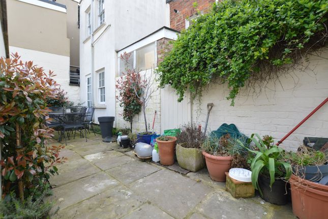 Town house for sale in Suffolk Parade, Cheltenham