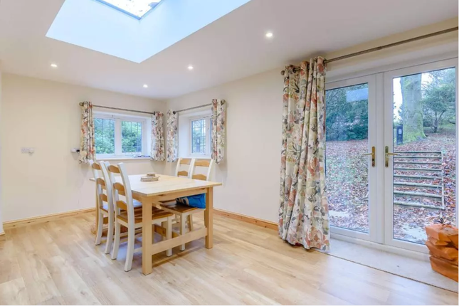 Inglenook Cottage, Knowle Lane, Cranleigh photo 4