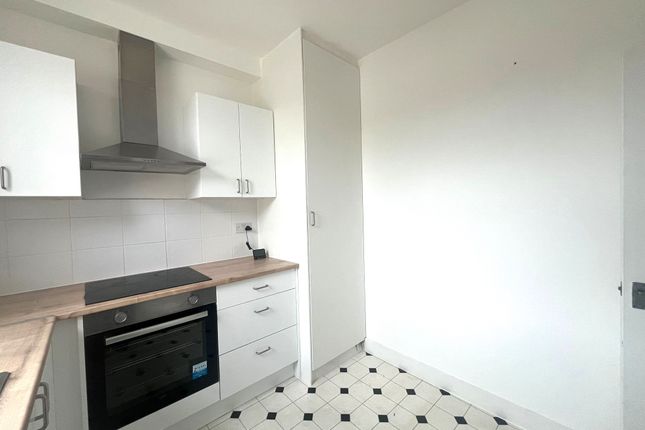 8 Cecil , Cecil Road, Hounslow photo 3