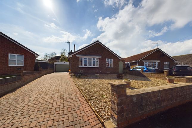 Thumbnail Bungalow for sale in Harrison Close, Sproatley, Hull