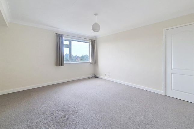 22 Somerville Court, Thorn Road, Hedon photo 3