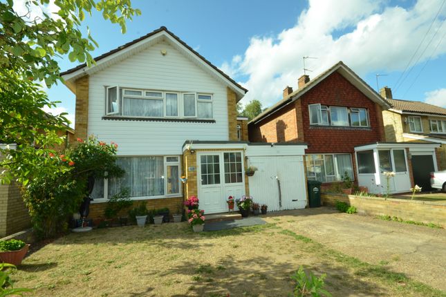 4-bed detached on 91, Saxonbury Avenue, Sunbury-on-Thames, £730,000