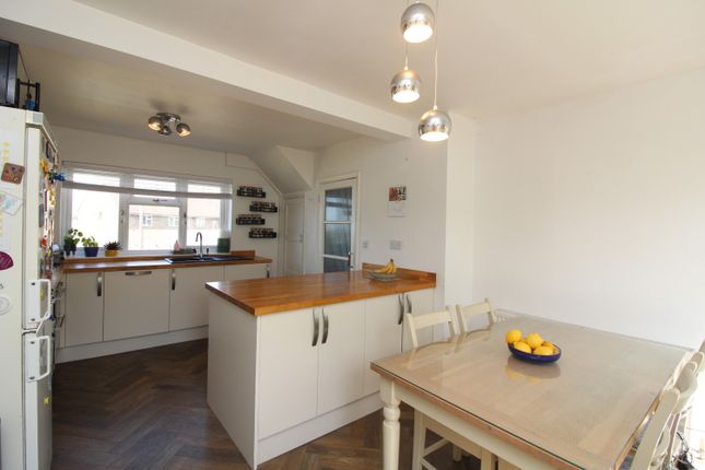 14, Stephens Road, Brighton photo 5