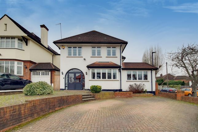 Thumbnail Detached house for sale in Wades Hill, Winchmore Hill