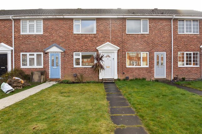 Town house to rent in Barons Crescent, Copmanthorpe, York