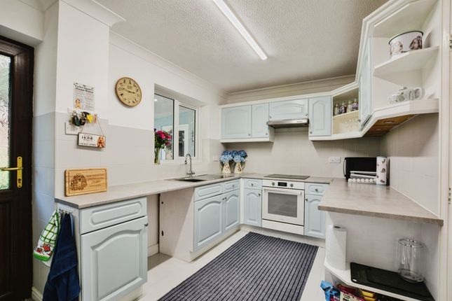 5, Foxglove Close, SPILSBY photo 5
